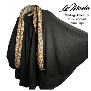 Le Moda VINTAGE Cape Poncho with leopard print scarf attached at neck. One Size